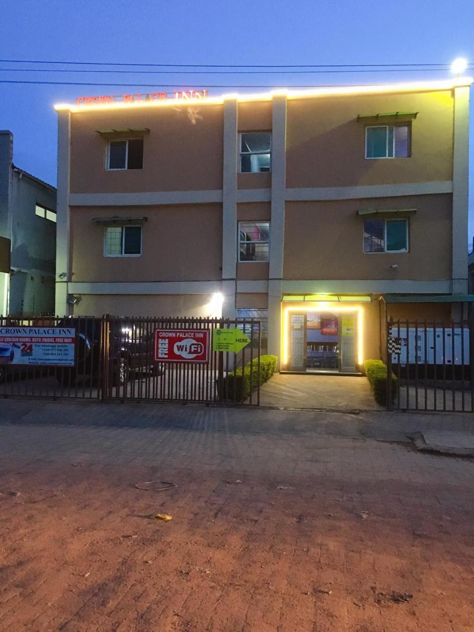 Crown Palace Inn Lusaka Exterior photo